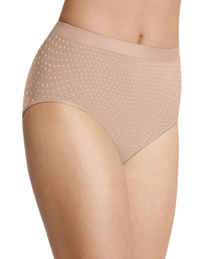 Bali Comfort Revolution Seamless Brief Panty DF803J