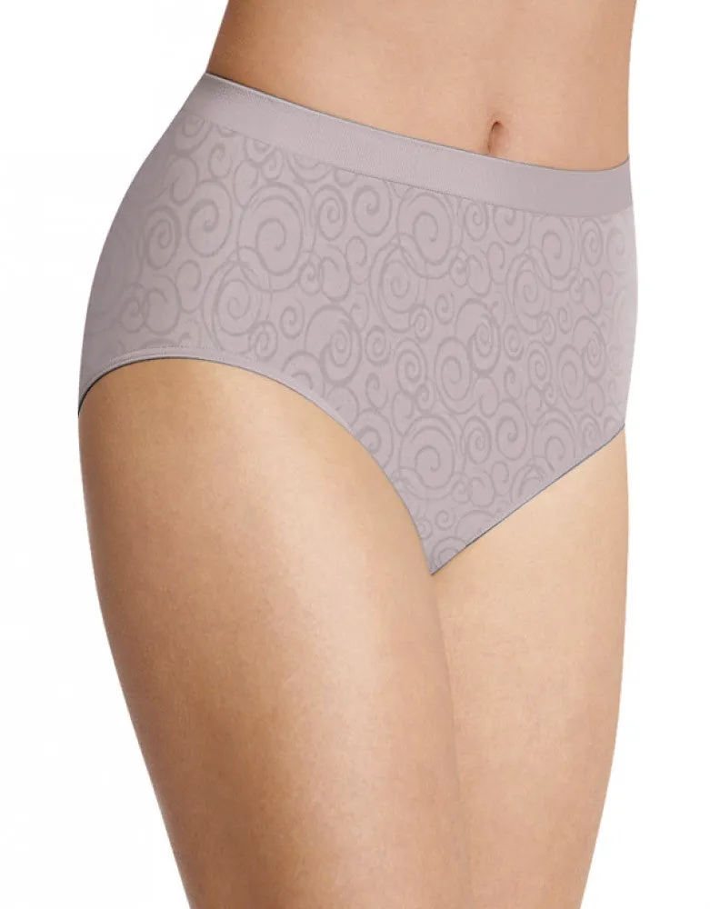 Bali Comfort Revolution Seamless Brief Panty DF803J